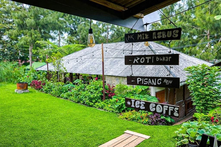 Property grounds 5, Cozzy Villa Hajeka, Bandung