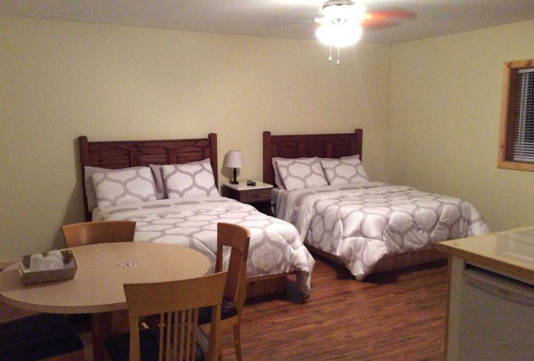 Bedroom 3, Tay Motel, Simcoe