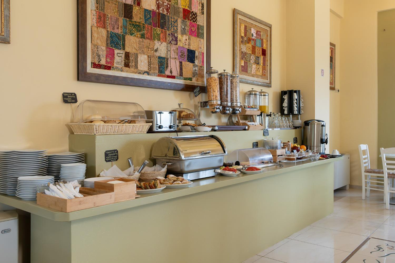 Food & Drinks 5, Finiki Plaza, Peloponnese