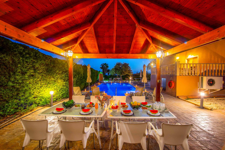 Food & Drinks 4, Villa Polyxeni