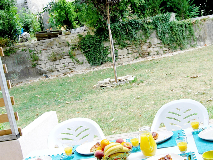 Balcony 5, Charming Duplex Escape in Barjac Village, Gard