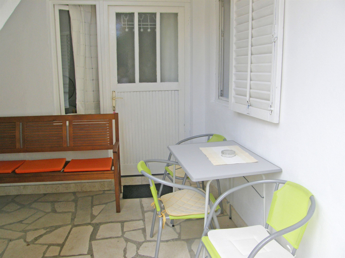 Others 5, Apartment Milka, Primošten