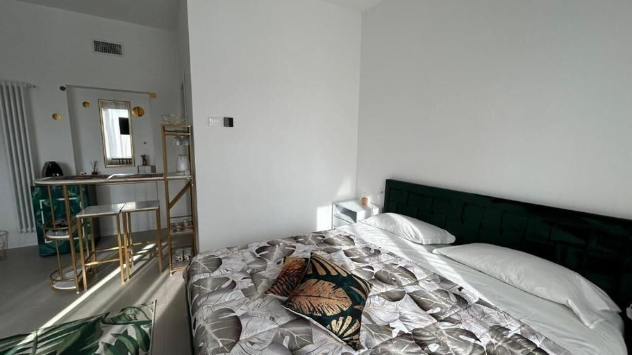 Bedroom 2, COMFORT ACCOMMODATION SUITE≤ CAMERE, Bergamo