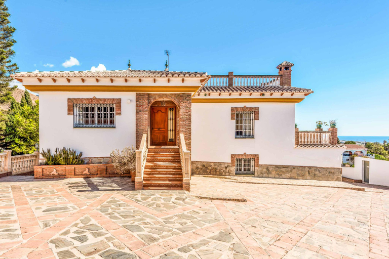 Others 4, Villa Maria Isabel, Málaga