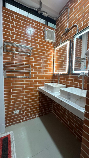 Bathroom 2, Koh Tao Silver Na’s Hostel, Ko Phangan