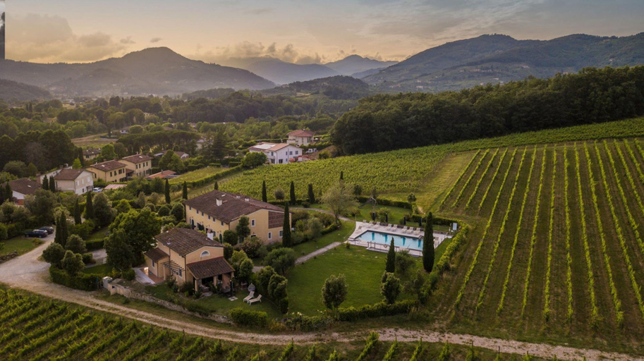 Room 3, Cicale Farmhouse 3 Bedrooms Farmhouse With Pool, Lucca