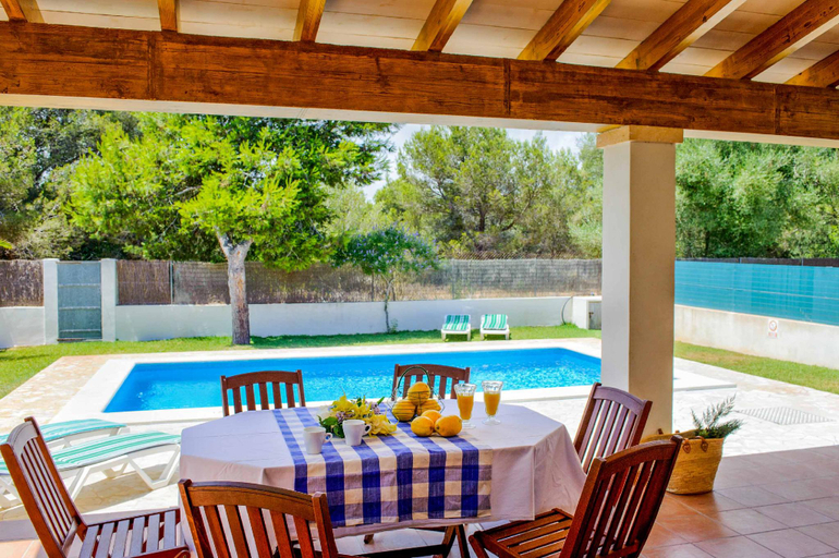 Others 3, Villa Punta des Port Catorce, Baleares