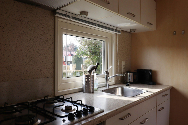 Private kitchen 3, Chalet Near Golf Course and sea Beach, Ameland