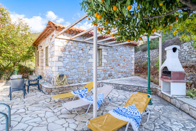 Others 4, Villa Palataki I, Peloponnese