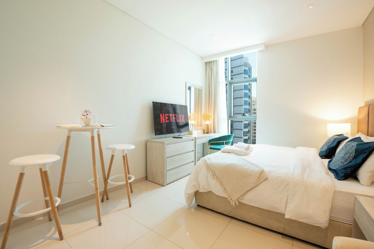 Room 4, Elegant Palm Studio with Sea View & Pool, Dubai