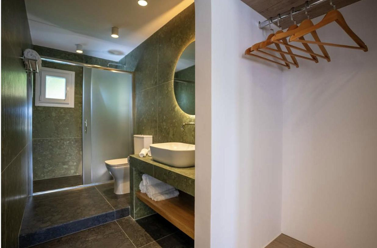 Bathroom 5, Alidian bay Suites Leros, South Aegean
