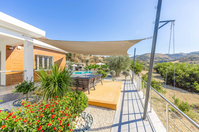 Others 4, Villa Anastasia Maria