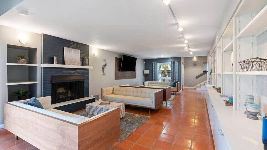 Others 3, Coastal Elegance Unveiled, Nueces