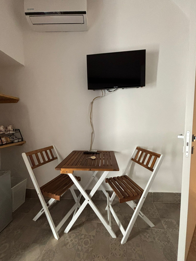 Dining 5, Dioniso Affittacamere, Bari