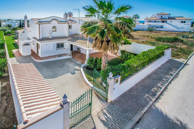 Others 1, Villa Damara, Albufeira