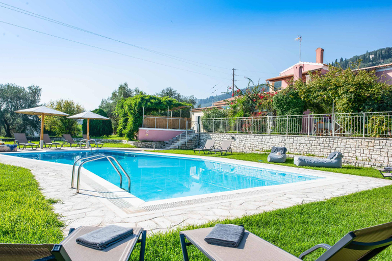 Sport & Beauty 2, Villa Mangana, Ionian Islands