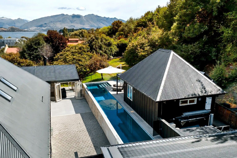 Pool, Mishika Retreat and Lodge, Queenstown-Lakes