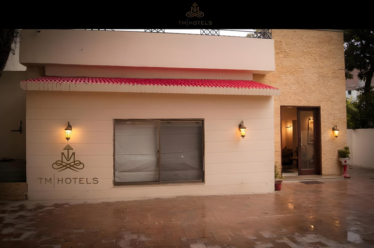 5, Shelton Hotel Kalma Chowk Lahore, Lahore
