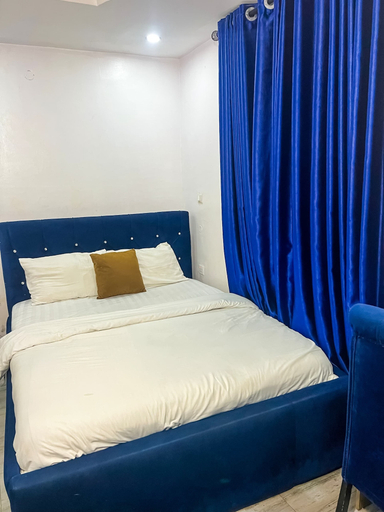 Room 5, Rosepearl Hotel And Suites, Mushin