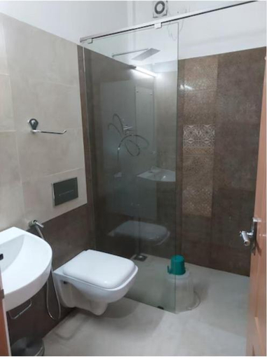 Bathroom 4, Mira's PMC Lakeshore Resort, Alappuzha
