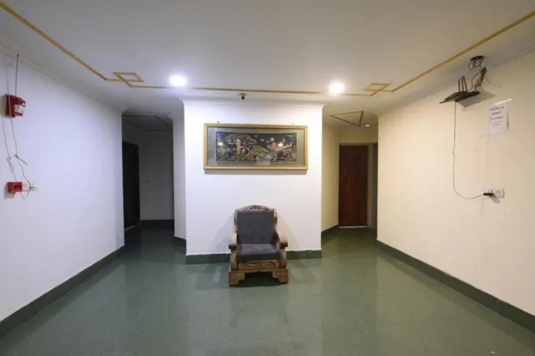 Public Area 2, Hotel Le Sancy, Delhi