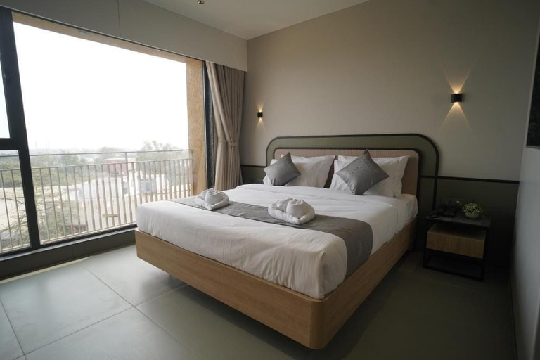Room 3, HOTEL SANKET ELITE, Nashik