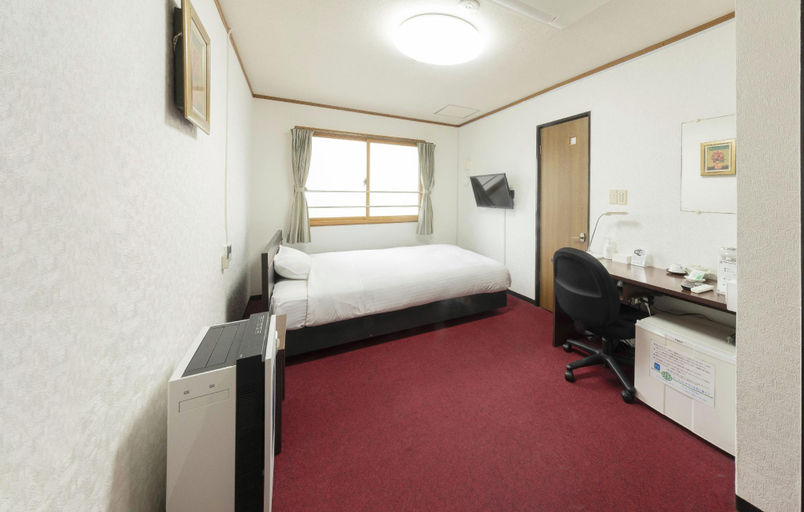 Bedroom 2, Business Kaneko Hotel, Sasebo