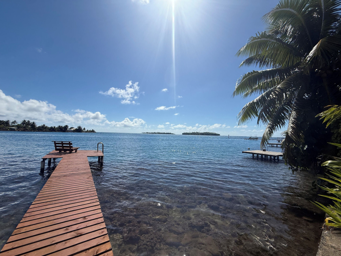 Miscellaneous 2, Fare Holidays Raiatea
