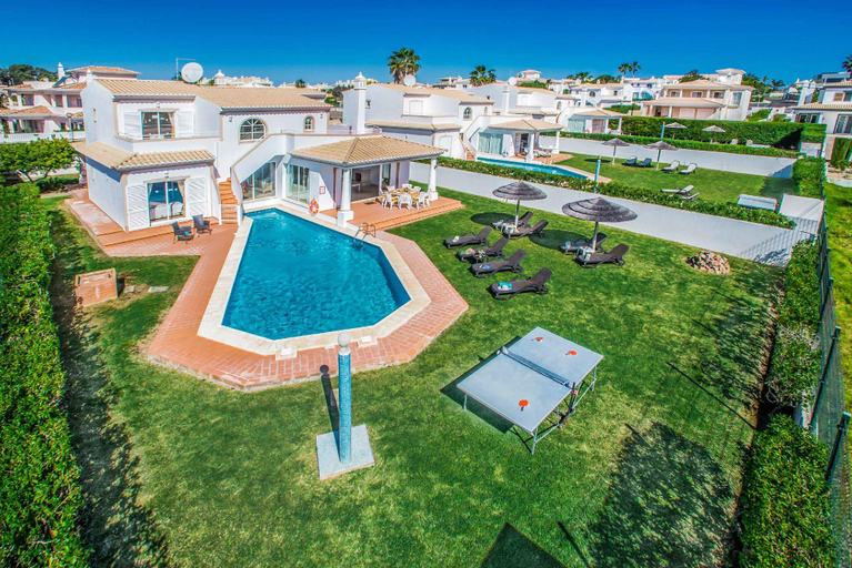 Others 5, Villa Damara, Albufeira