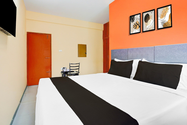 Room 2, Super Collection O Electronic City, Bangalore