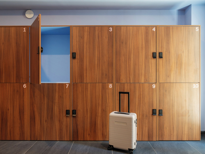 Lockers, Numa The Hague Spanish Court, The Hague