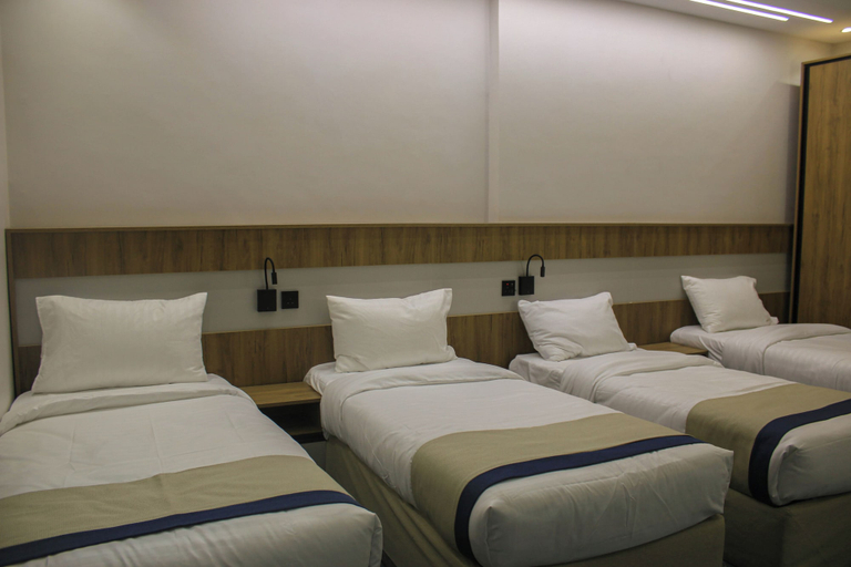 Room 3, BORJ JAZIRAT ALARAB HOTEL, Al Madinah Al Munawwarah