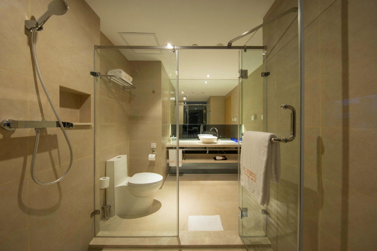 Bathroom 3, Orange Hotel Heze Renmin Road, Heze