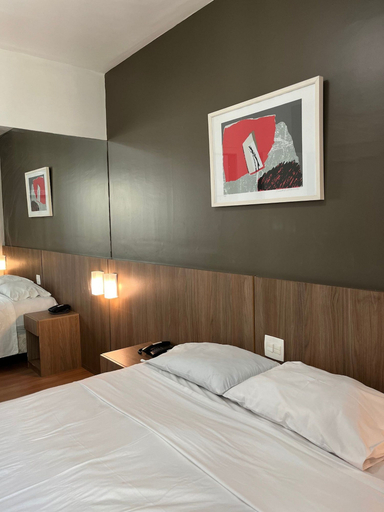 Room 2, LK Barro Preto 12, Belo Horizonte