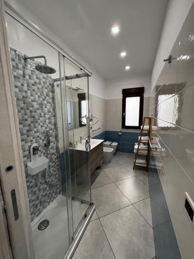 Bathroom, B&B Lamezia Central Airport, Catanzaro
