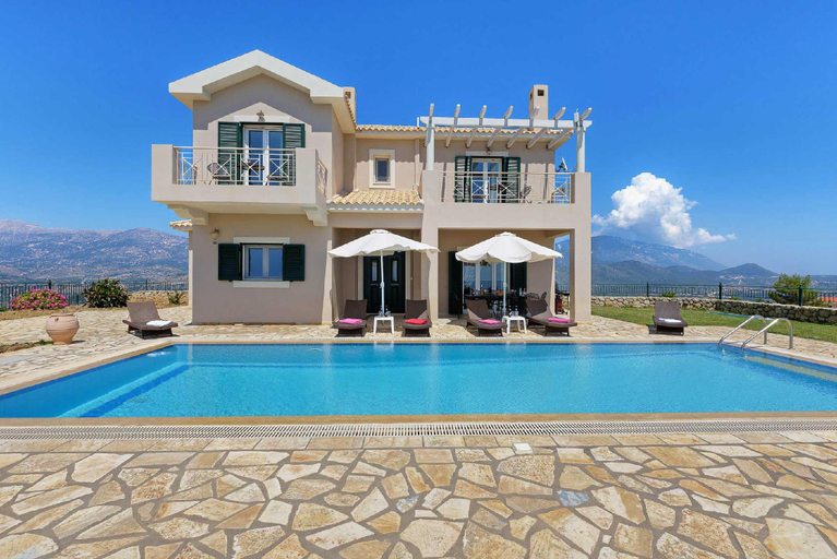 Others 4, Villa Kalithea, Ionian Islands