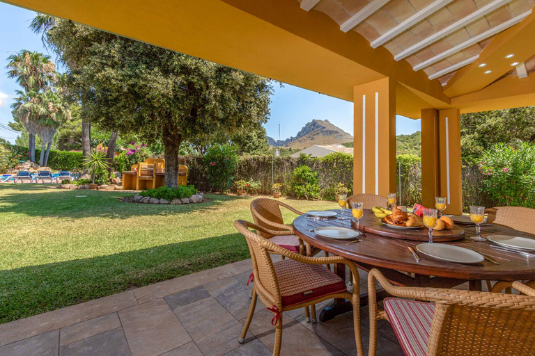 Others 4, Villa Formosa, Baleares