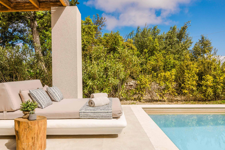 Others 4, Villa Zola, Ionian Islands