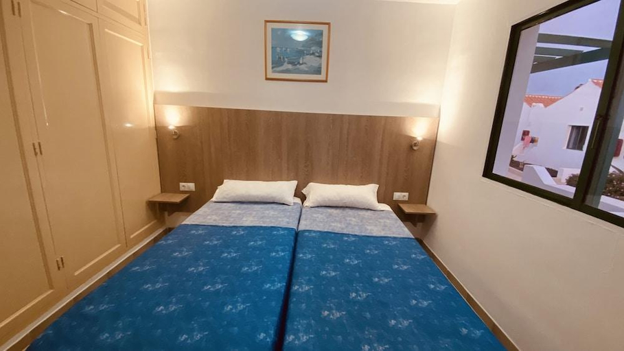 Bedroom 4, Casthotels Fuertesol Bungalows, Las Palmas