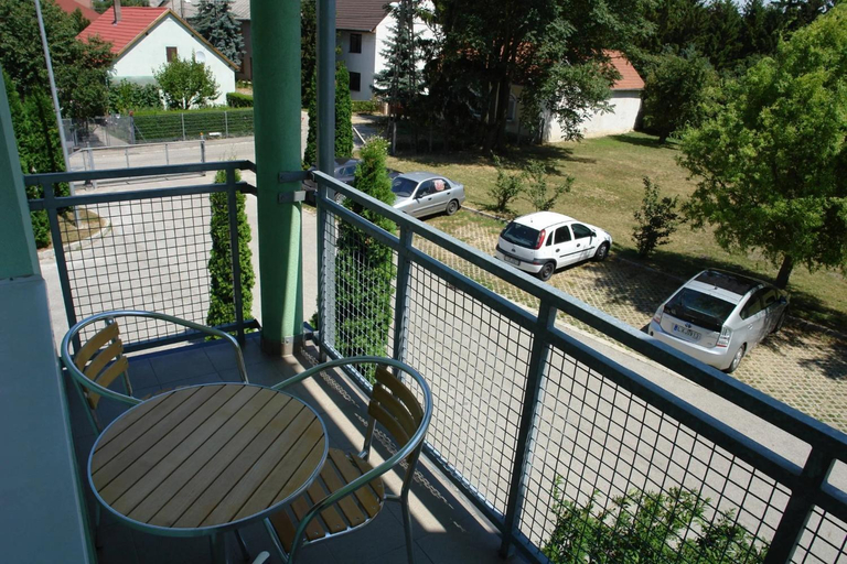 Others 3, HoldLux Green Keyless 0-24 Apartman, Sárvár