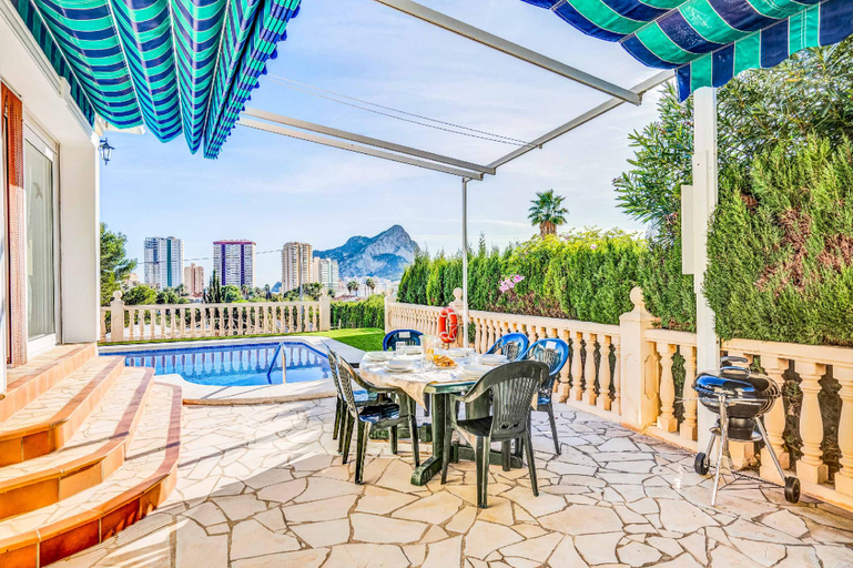 Others 4, Villa Matthias, Alicante
