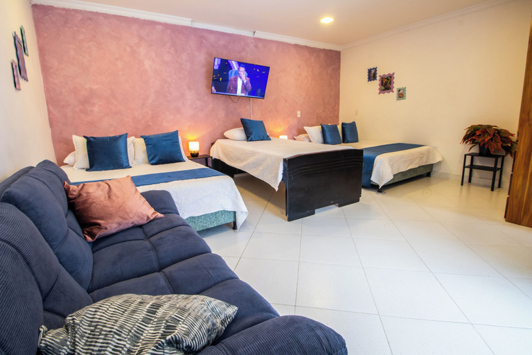 Room 2, Kaobba Hostal, Medellín