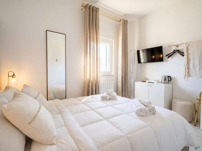 Bedroom 2, Altamarea, Bari