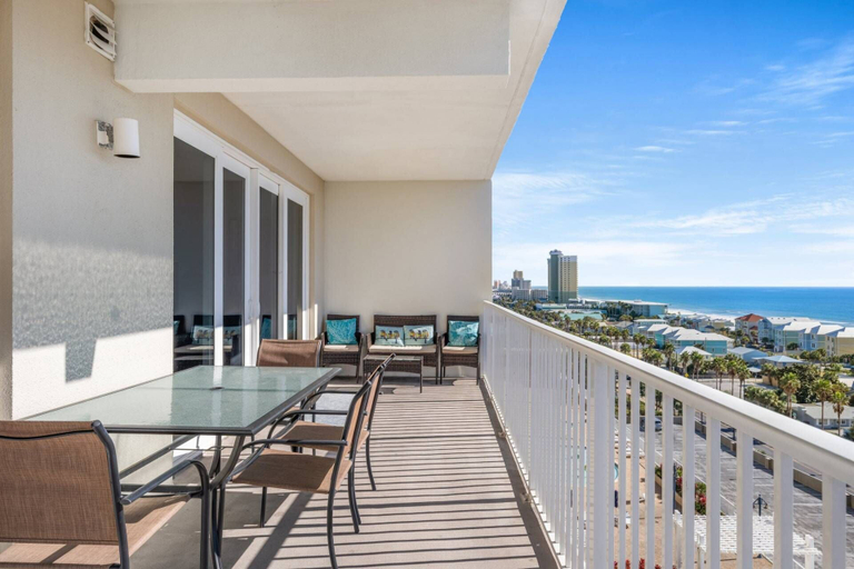 Others 1, Laketown Wharf 910, Bay