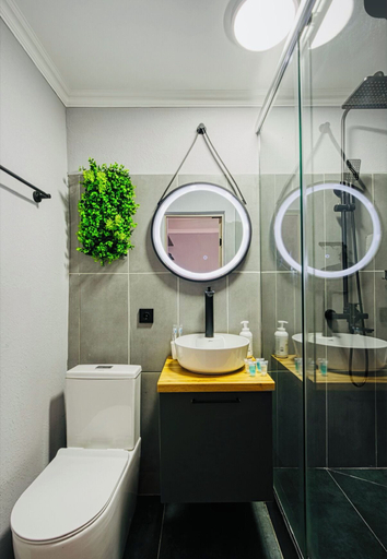 Bathroom, Rise Tokio Hotel, Almaty