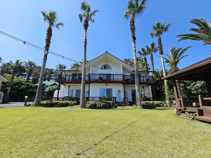 Exterior & Views 2, Longbeach Pension, Seogwipo