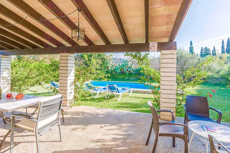 5, Villa Totxa, Baleares