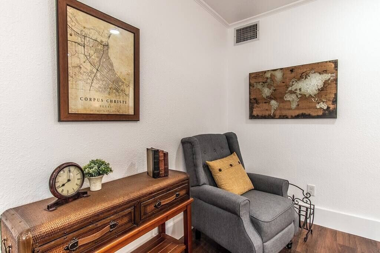 Interior 3, Tranquil Terrace - Duplex #1, Nueces