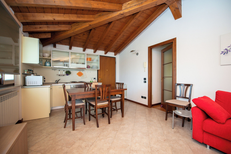 Interior 2, Lago Dorato, Brescia