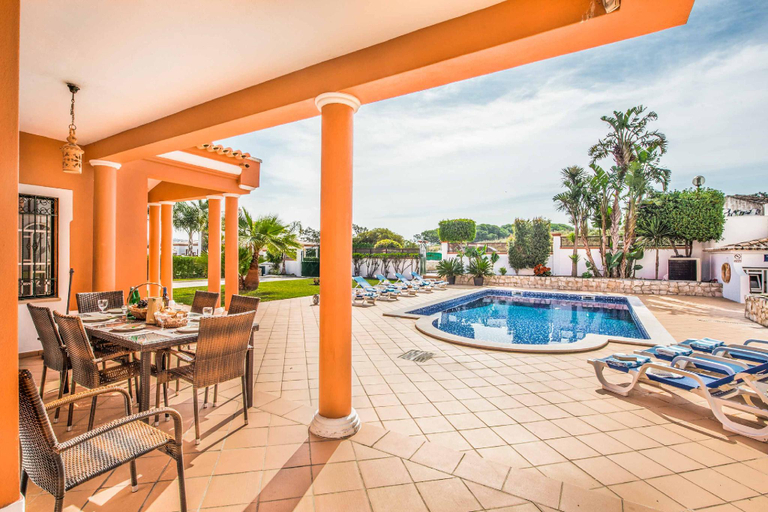 Others 5, Villa Luis, Albufeira